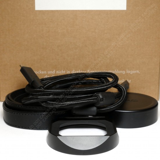 Leica Q3-43 Camera Boxed