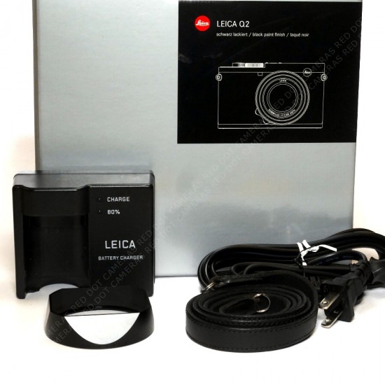 Leica Q2 Camera & Hand Grip
