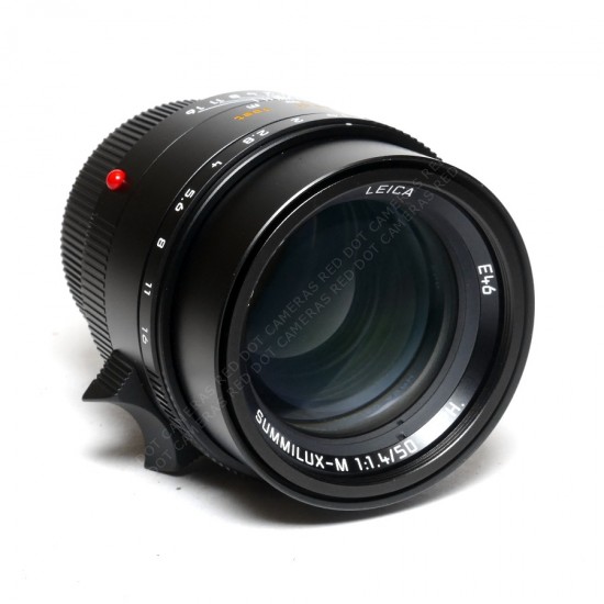 Leica Summilux-M 50mm f1.4...
