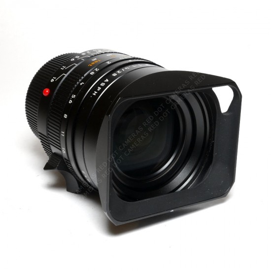 Leica Summilux-M 28mm f/1.4...