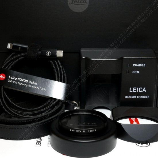 Leica Q3 Outfit Boxed