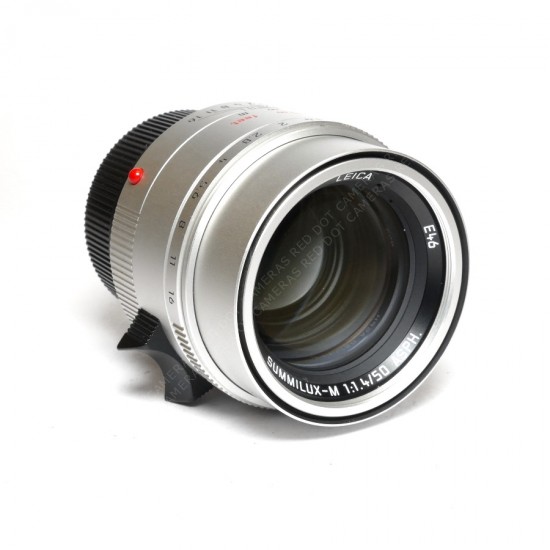 Leica Summilux 50mm f1.4...