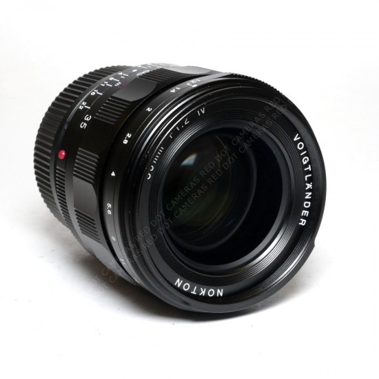 Voigtlander 35mm f1.2...