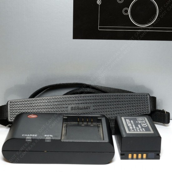 Leica M240 Black Body Boxed...