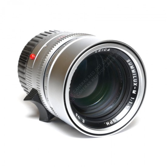 Leica Summilux 50mm f1.4...