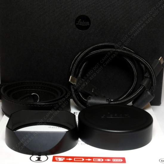 Leica Q3 Body Boxed