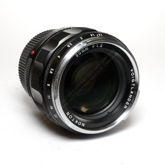 Voigtlander Nokton 50mm...